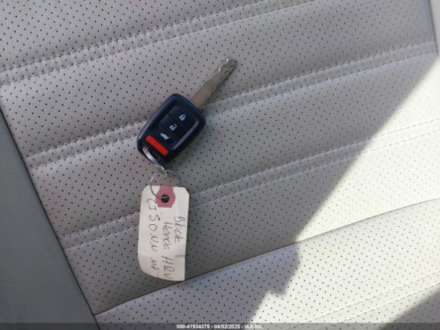 2HKRW6H31HH203095 Honda CR-V LX