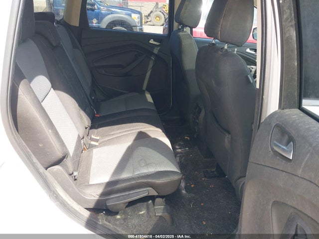 1FMCU9G94HUB04467 Ford ESCAPE SE