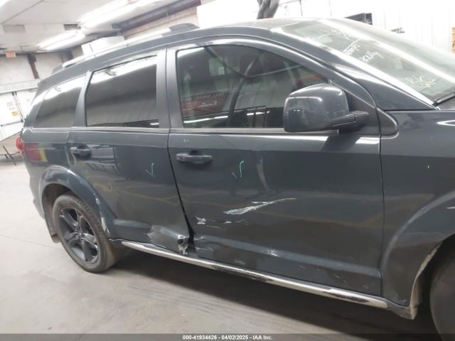 3C4PDCGG1JT429420 Dodge Journey Crossroad