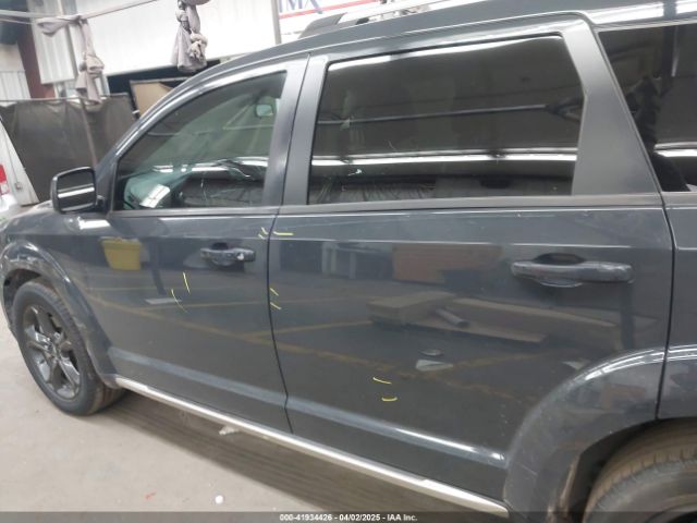 3C4PDCGG1JT429420 Dodge Journey Crossroad