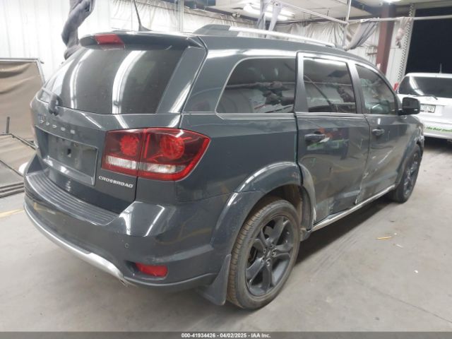 3C4PDCGG1JT429420 Dodge Journey Crossroad