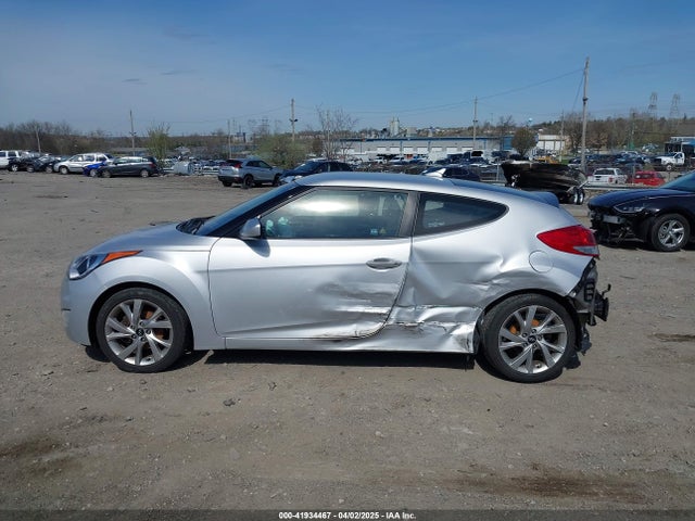 KMHTC6AD2HU306089 Hyundai Veloster