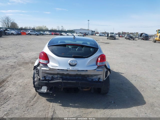 KMHTC6AD2HU306089 Hyundai Veloster