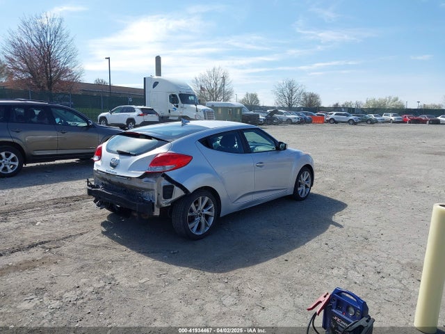 KMHTC6AD2HU306089 Hyundai Veloster