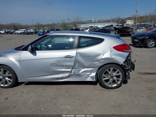 KMHTC6AD2HU306089 Hyundai Veloster