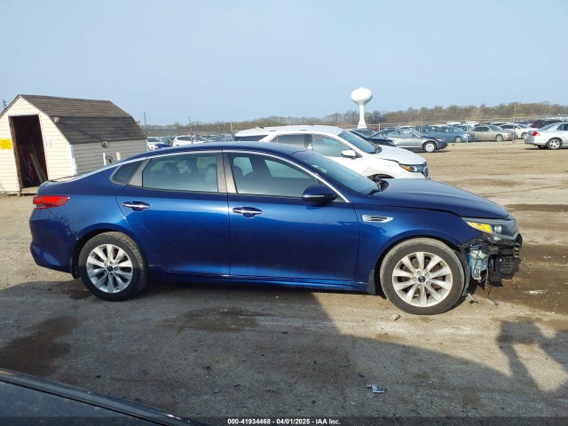 5XXGT4L35JG208250 KIA Optima S