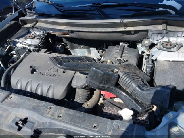 JA4AD2A32GZ049794 Mitsubishi Outlander Es