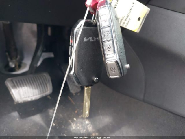 KNDJ23AU6N7821149 KIA SOUL LX