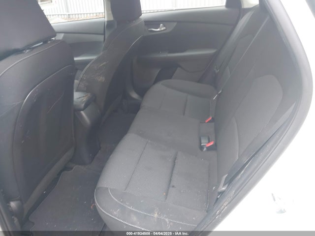 3KPF24AD6ME341090 KIA Forte Lxs