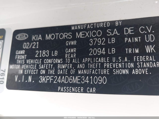 3KPF24AD6ME341090 KIA Forte Lxs