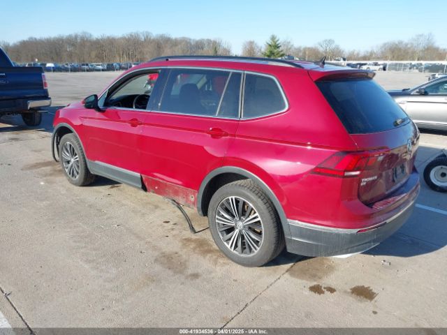 2018 VOLKSWAGEN TIGUAN 3VV2B7AX6JM039344 Photo 2