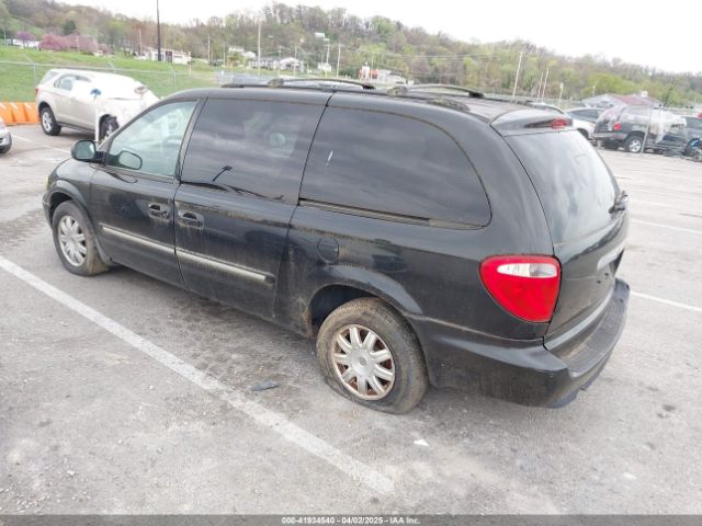 2006 CHRYSLER TOWN & COUNTRY 2A8GP54L46R836333 Photo 2