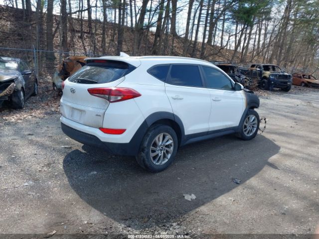 KM8J3CA44JU667772 Hyundai TUCSON SEL