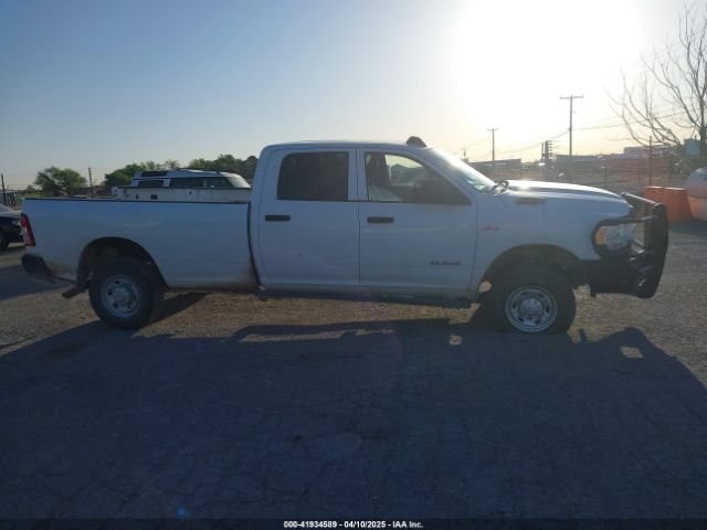 3C6UR5HJ4NG130956 RAM 2500 Tradesman  4x4 8' Box