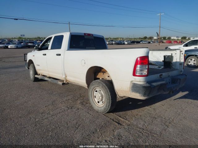 3C6UR5HJ4NG130956 RAM 2500 Tradesman  4x4 8' Box