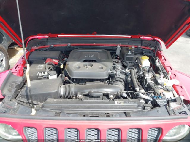 1C4HJXEN0KW552028 Jeep Wrangler Unlimited Sahara 4x4
