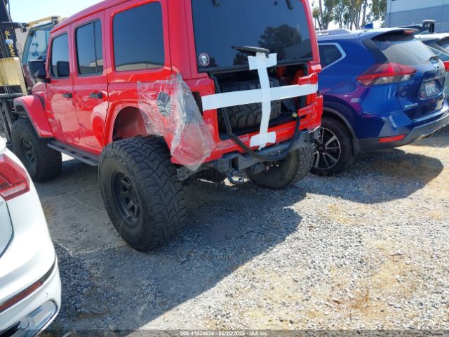 1C4HJXEN0KW552028 Jeep Wrangler Unlimited Sahara 4x4