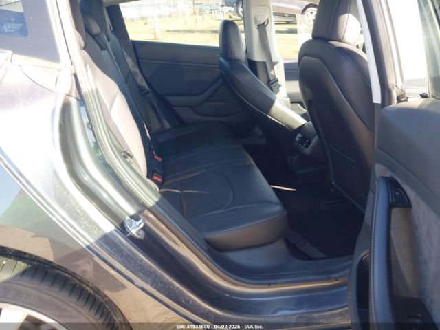 5YJ3E1EA4JF006036 Tesla Model 3 Long Range/mid Range