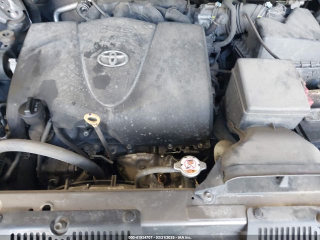 5TDDZ3DC5HS187614 Toyota Sienna Xle 7 Passenger