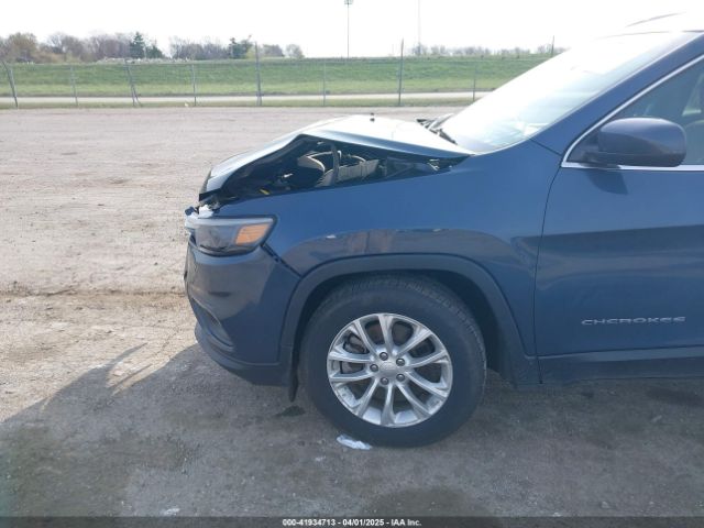 1C4PJLCB2KD403788 Jeep Cherokee Latitude Fwd