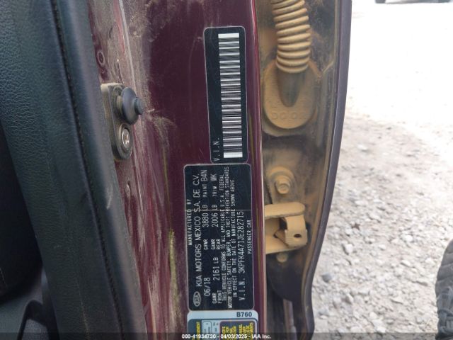 3KPFK4A71JE282715 KIA FORTE LX