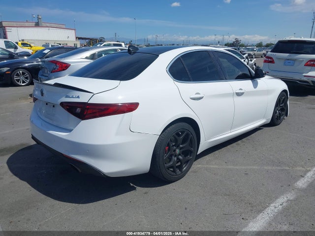 ZARFAMAN4K7621122 Alfa Romeo Giulia Rwd