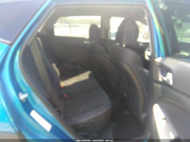 KM8J2CA4XLU190996 Hyundai TUCSON SE