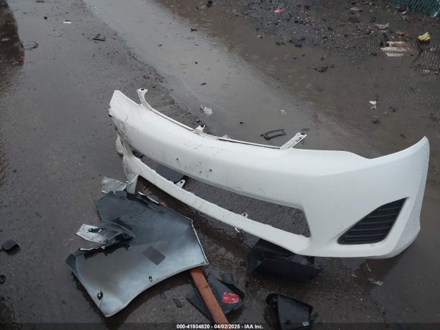 4T1BF1FK0EU375517 Toyota CAMRY LE