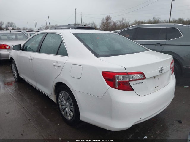 4T1BF1FK0EU375517 Toyota CAMRY LE