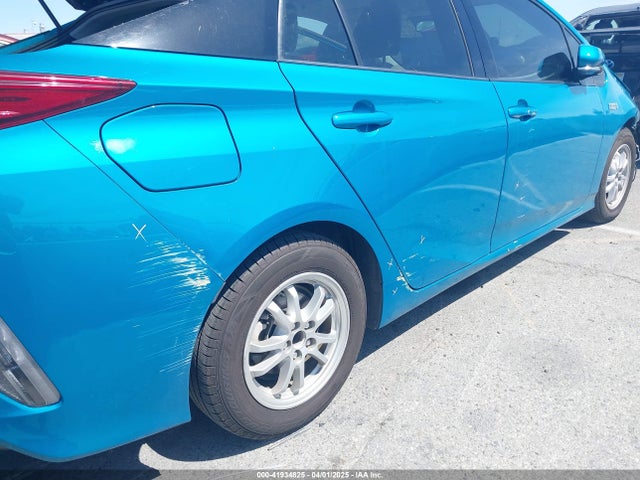 JTDKARFP2H3001031 Toyota Prius Prime Premium