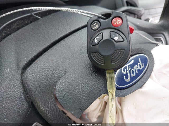 1FADP3F22JL311975 Ford FOCUS SE