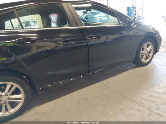 3G1BE6SM6HS592109 Chevrolet Cruze Lt Auto