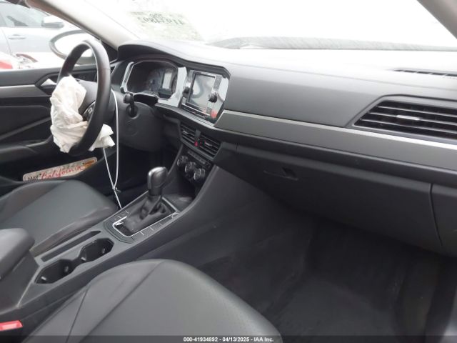 3VWCB7BUXLM030573 Volkswagen Jetta 1.4t R-line/1.4t S/1.4t Se