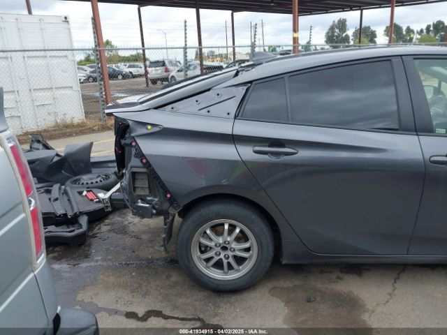 JTDKARFU4J3065969 Toyota Prius Three