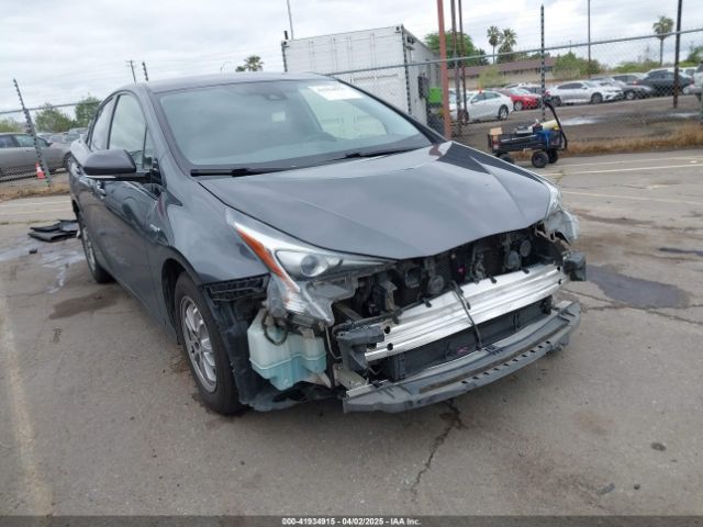 JTDKARFU4J3065969 Toyota Prius Three