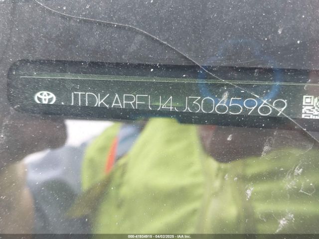 JTDKARFU4J3065969 Toyota Prius Three