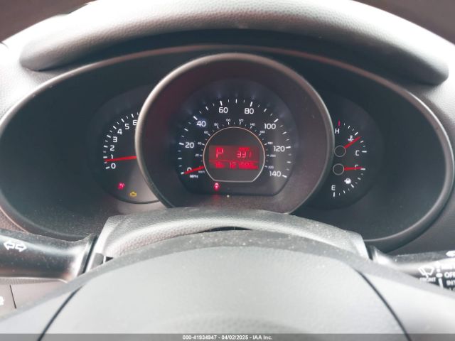 KNDJN2A25H7485983 KIA Soul