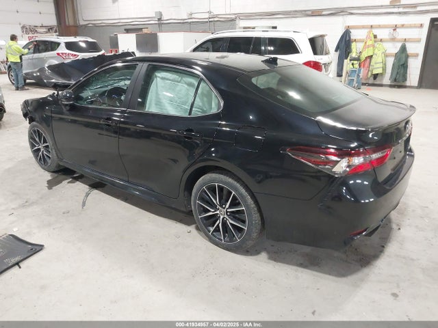 4T1T11AK2MU483971 Toyota CAMRY SE