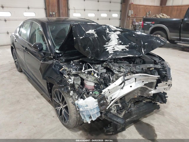 4T1T11AK2MU483971 Toyota CAMRY SE