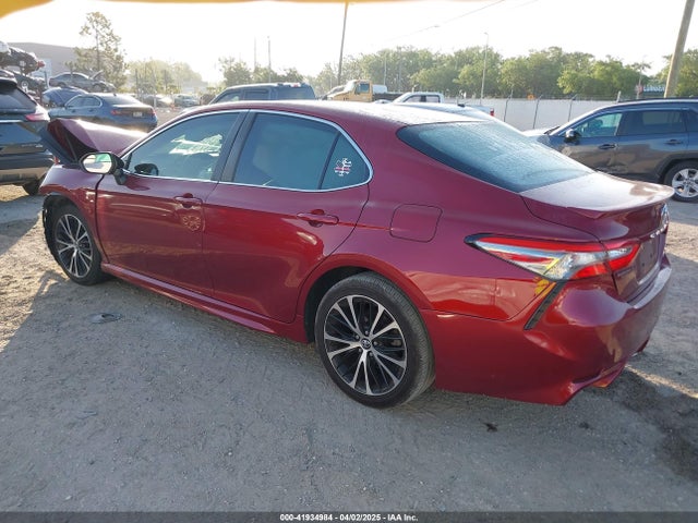 4T1B11HK5JU628160 Toyota CAMRY SE