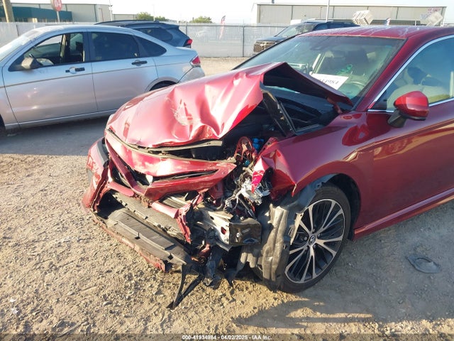 4T1B11HK5JU628160 Toyota CAMRY SE