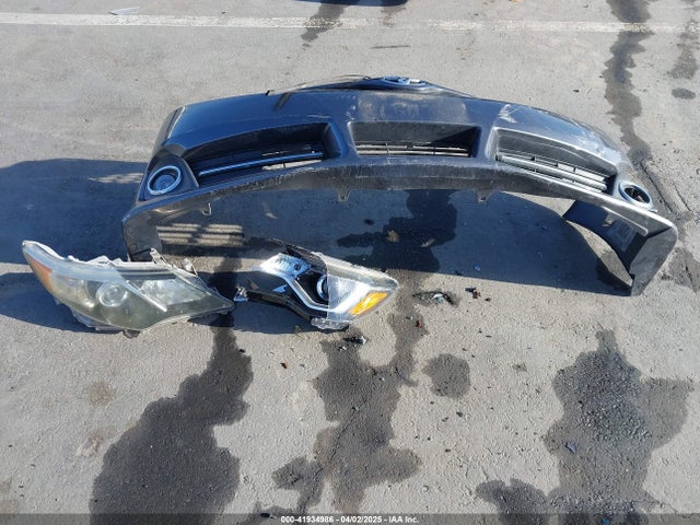 4T1BF1FK0EU736549 Toyota CAMRY SE