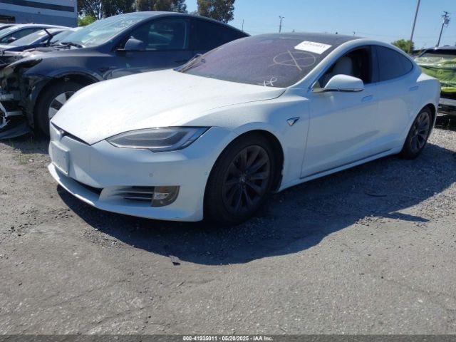 2019 TESLA MODEL S 5YJSA1E21KF299976 Photo 1