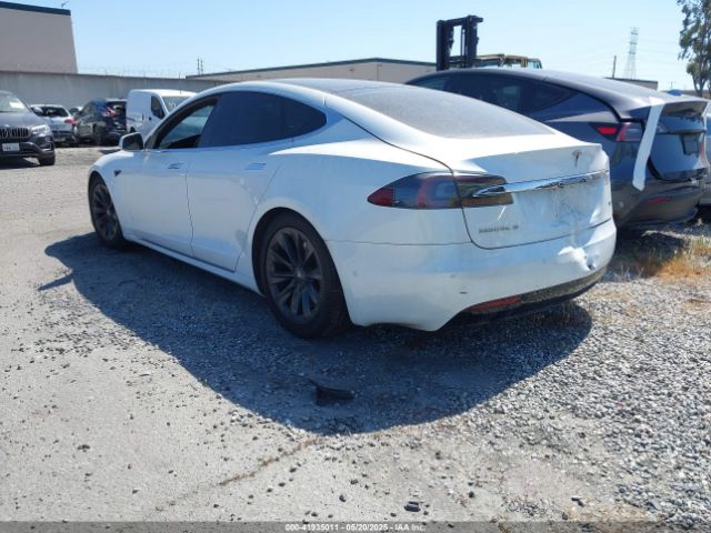 2019 TESLA MODEL S 5YJSA1E21KF299976 Photo 2