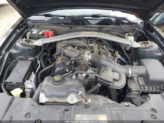 1ZVBP8EM2E5267517 Ford Mustang V6 Premium