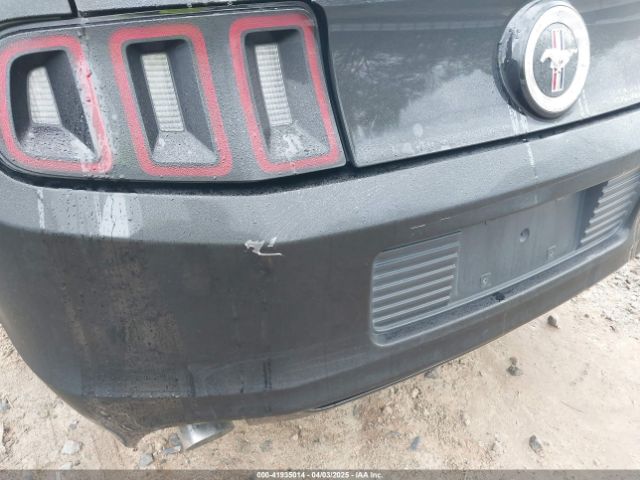 1ZVBP8EM2E5267517 Ford Mustang V6 Premium