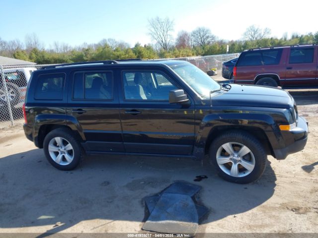 1C4NJPBB8FD399932 Jeep Patriot Sport