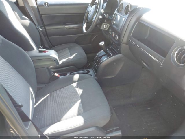1C4NJPBB8FD399932 Jeep Patriot Sport