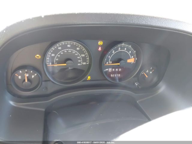 1C4NJPBB8FD399932 Jeep Patriot Sport