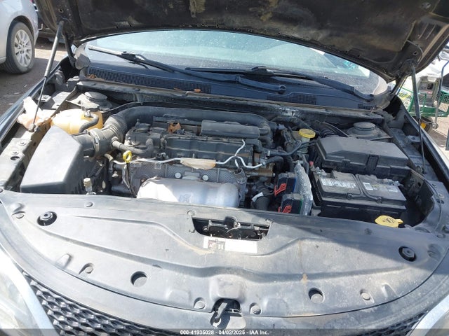 Chrysler 200 Limited 2016 1C3CCCAB3GN165144 Image 10